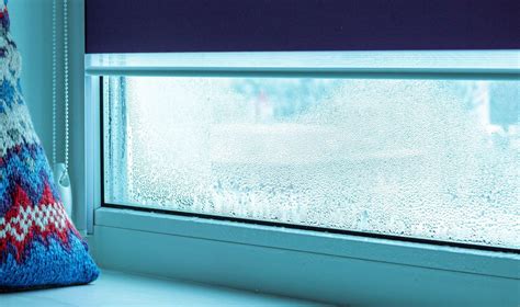 Как предотвратить отклеивание пластиковых элементов