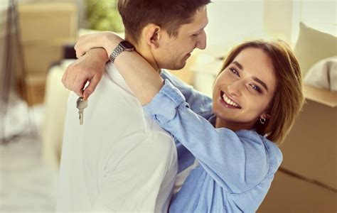 Объятия и поцелуи как способ защиты и поддержки