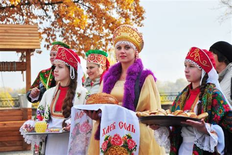 Традиции и обычаи единоверцев